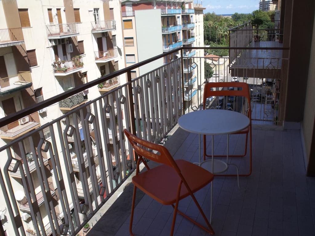 A Tre Passi Dal Centro Hotell Palermo Exteriör bild