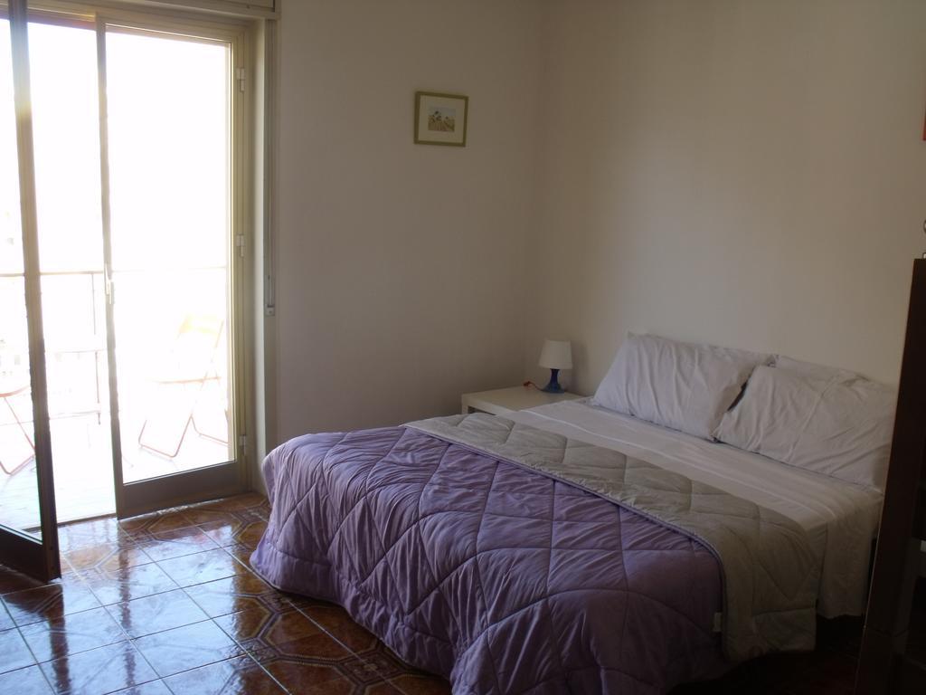 A Tre Passi Dal Centro Hotell Palermo Exteriör bild