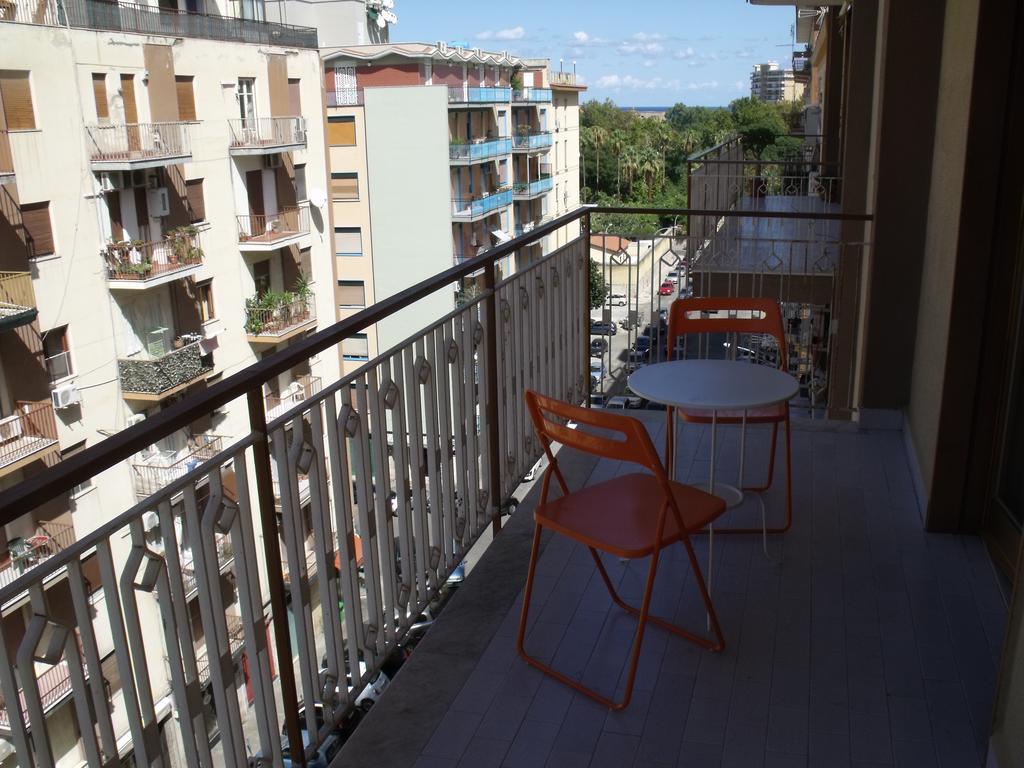 A Tre Passi Dal Centro Hotell Palermo Exteriör bild
