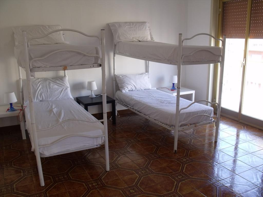 A Tre Passi Dal Centro Hotell Palermo Exteriör bild