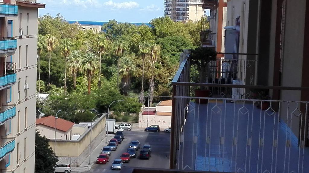 A Tre Passi Dal Centro Hotell Palermo Exteriör bild